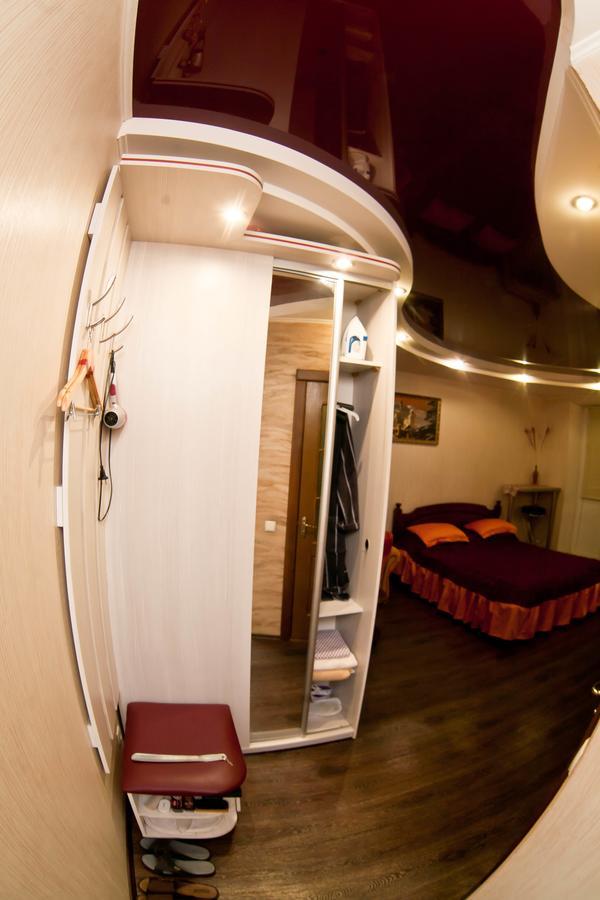 Затишна Квартирка Aparthotel Krementsjuk Eksteriør bilde